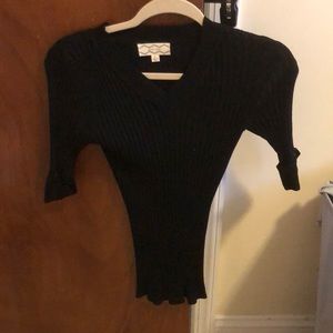 Pink rose black v neck sweater